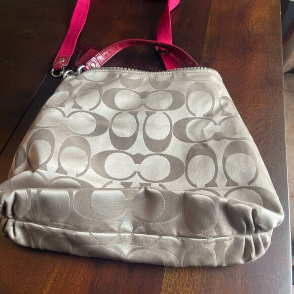 Coach Signature Poppy Daisy 2 Way Shoulder Bag - Picture 7 of 9